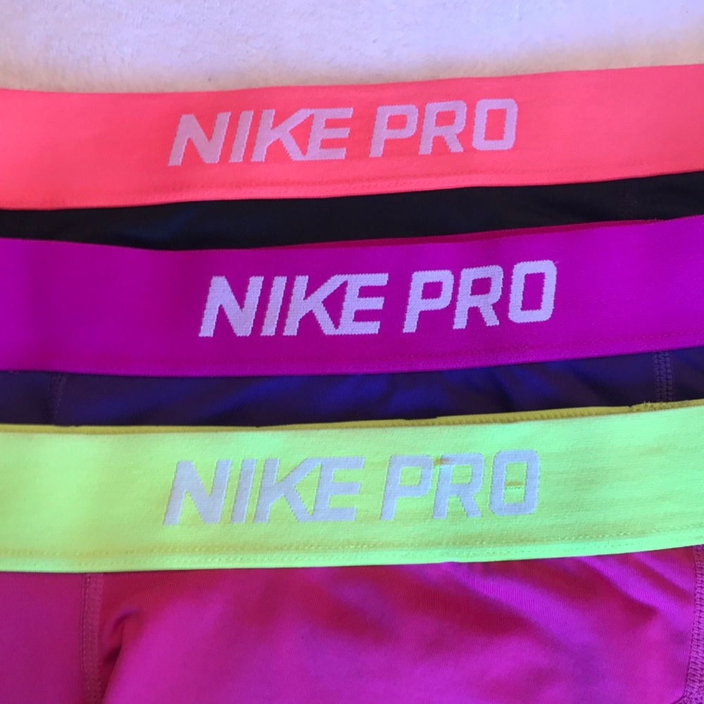 NIKE PROS